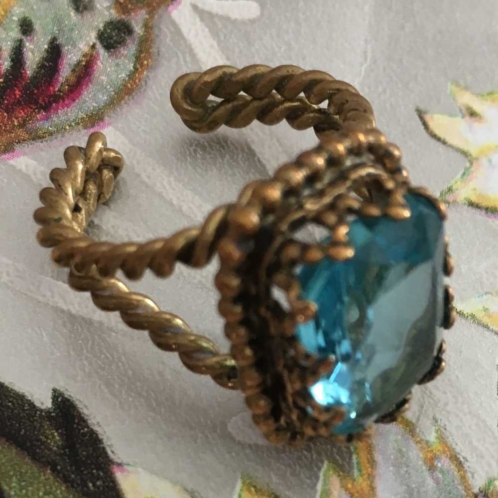 Vintage Large Blue Stone Ring in Brass Semi Mount